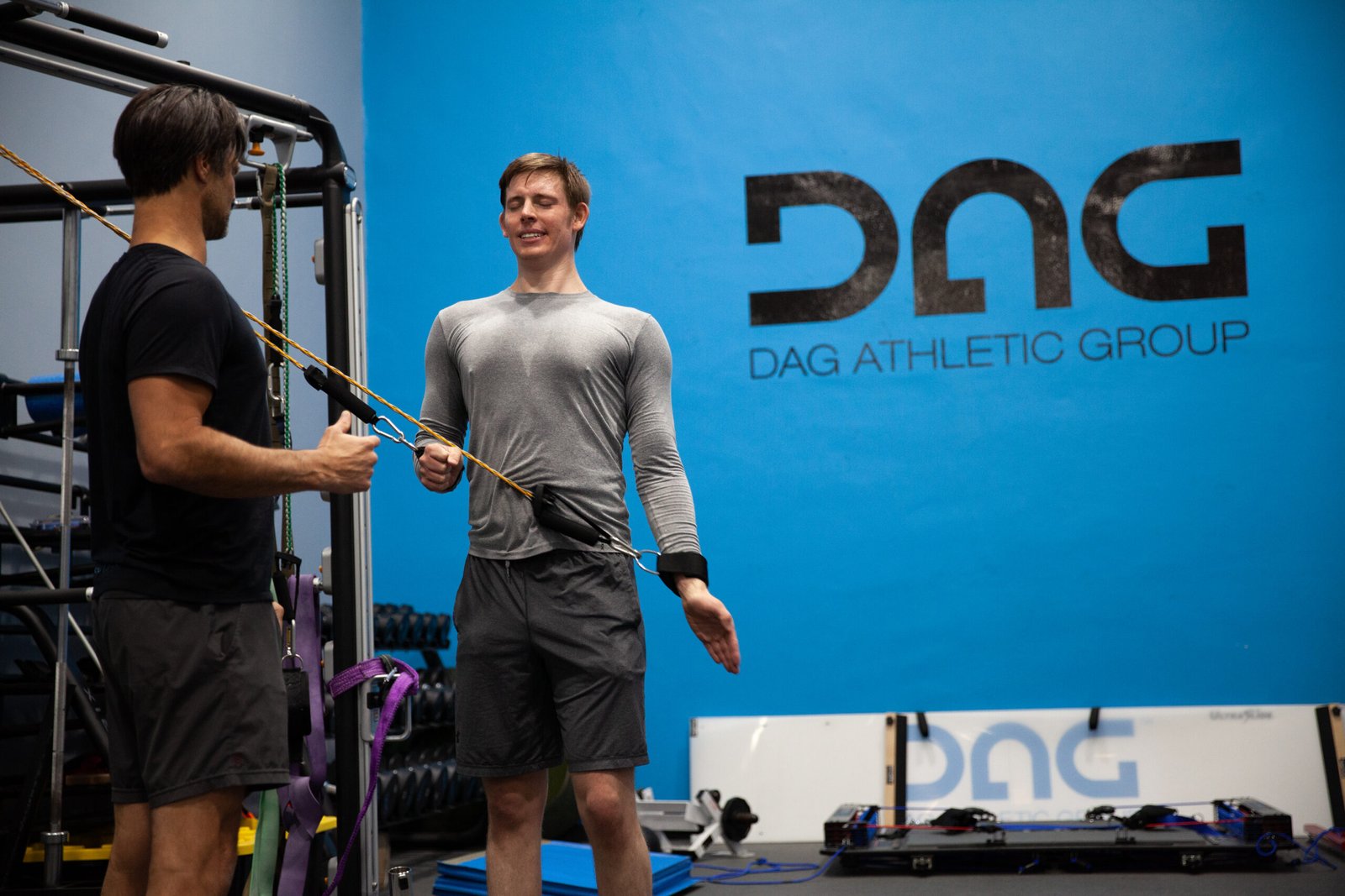 The DAG Approach to Pain